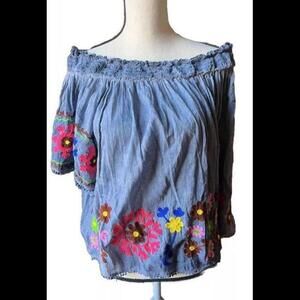 👚🦋Boston Proper Women's Size S Off The Shoulder Embordied Short Sleeve Top